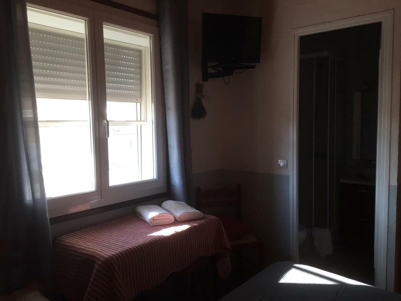 Hotel Le Mediterranee Saintes-Maries-de-la-Mer Buitenkant foto